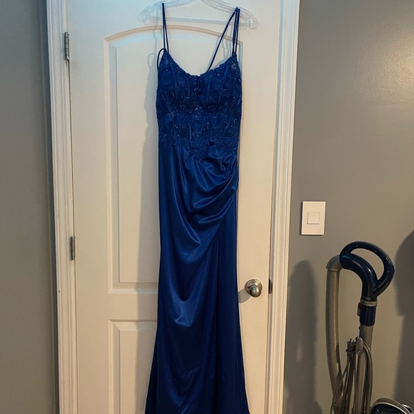 Prom Dress - Picture 8 of 10